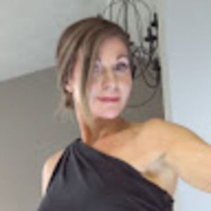 Meet your Posher, Lorinda renee